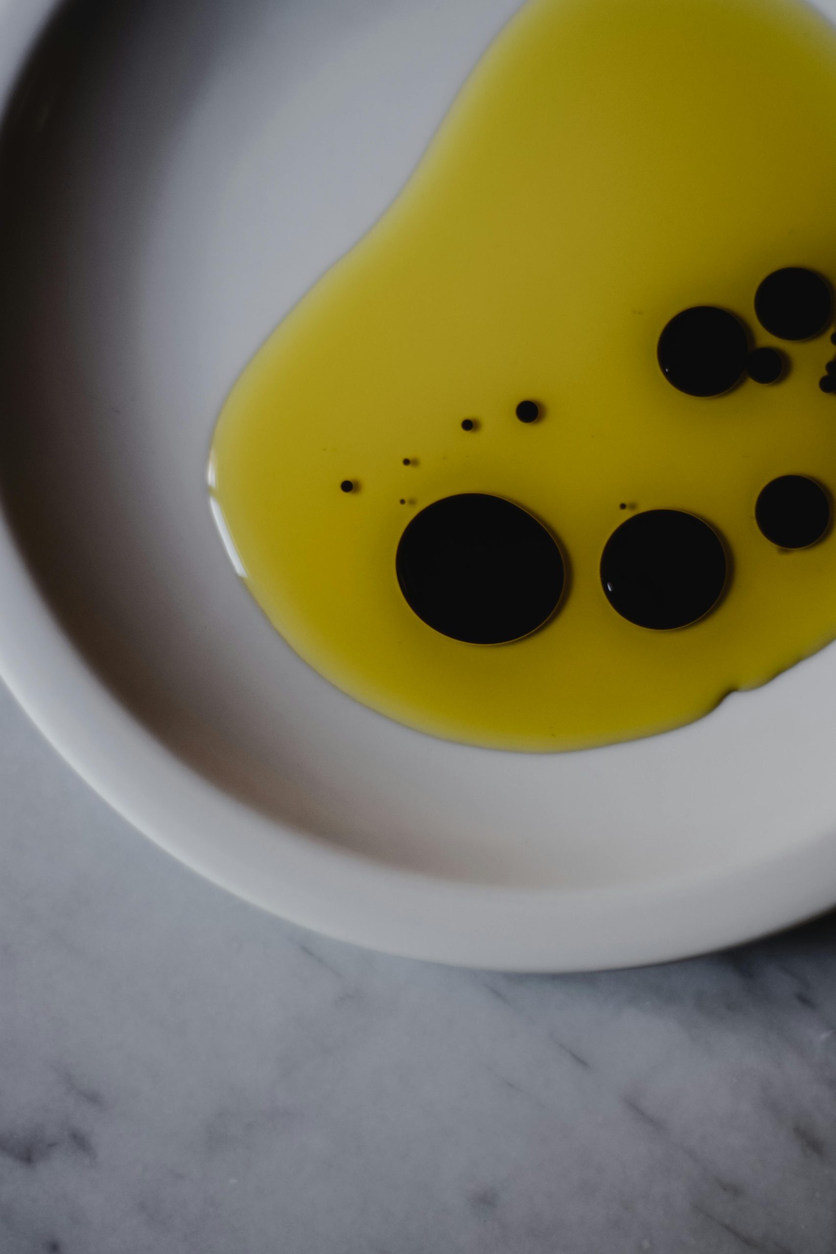 Extra virgin Croatian olive oil in a bowl – OPG Branko Marinov Primošten
