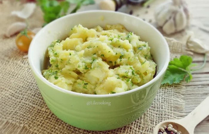 Kartoffeln mit Knoblauch und nativem Olivenöl extra – OPG Branko Marinov